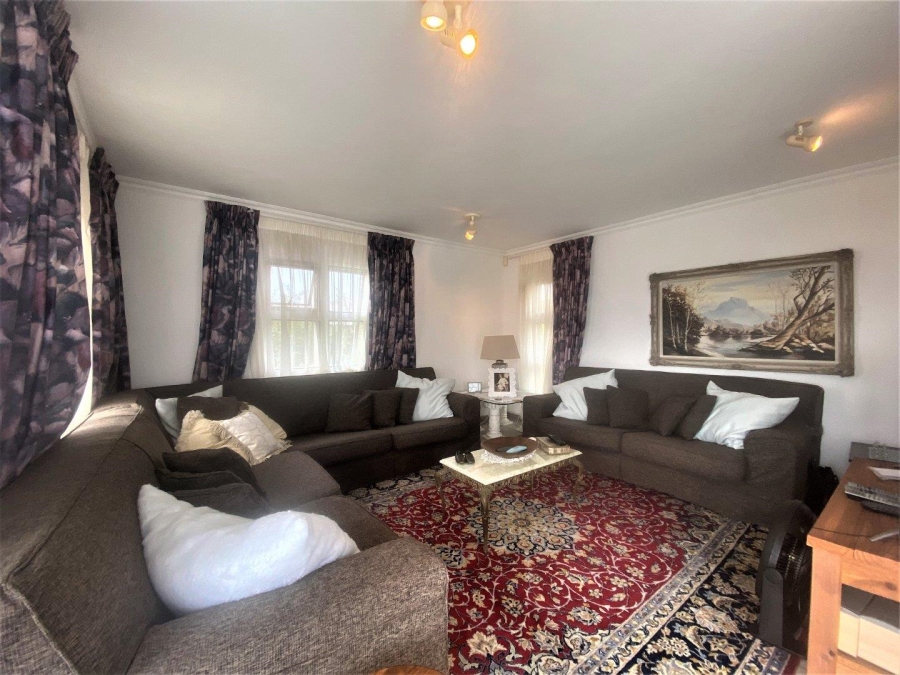 3 Bedroom Property for Sale in Wavecrest Eastern Cape